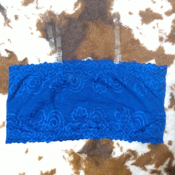 Cute Lacey Bandeau - Picture 4 of 11